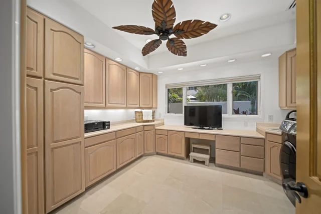 Listing Image for 206 Heleuma Pl 45 of 50