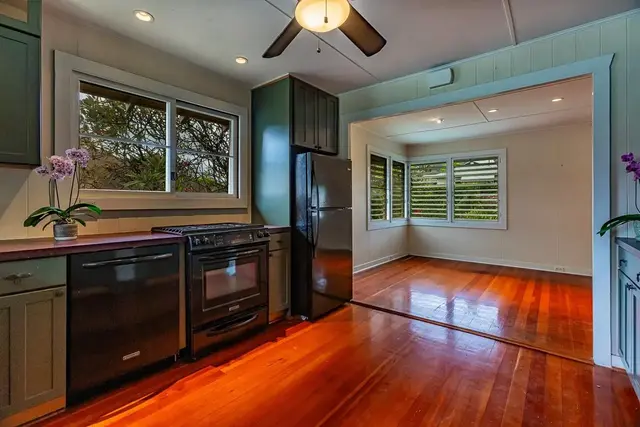 Listing Image for 156 Central Ave 9 of 33