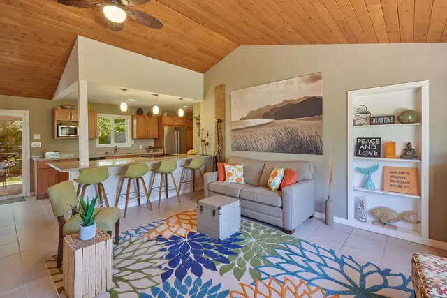 Listing Image for 9 Kupuna St 1 of 47