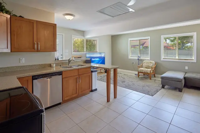 Listing Image for 9 Kupuna St 37 of 47