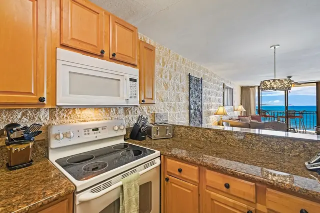 Listing Image for 250 Hauoli St 417 22 of 30