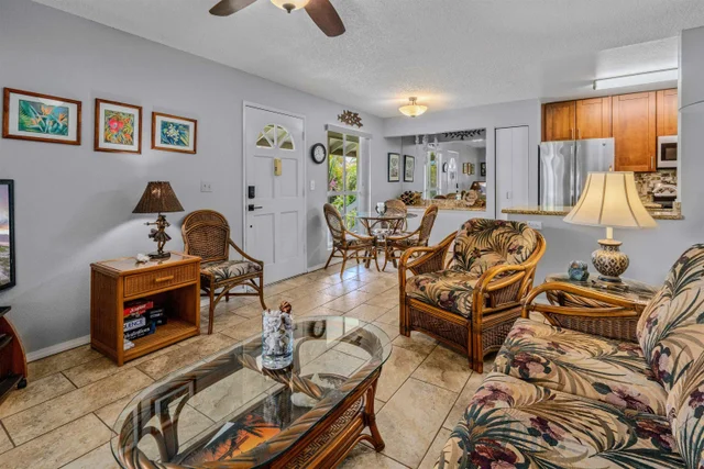 Listing Image for 160 Keonekai Rd 3-203 10 of 32