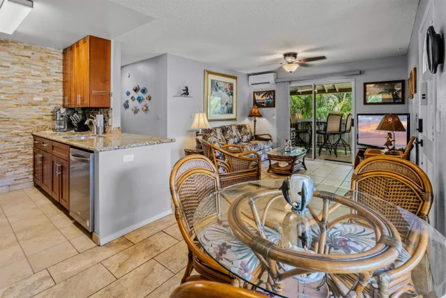 Listing Image for 160 Keonekai Rd 3-203 14 of 32