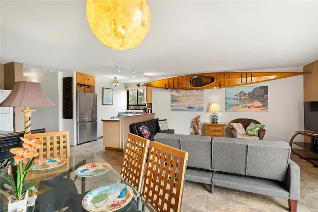 Listing Image for 20 Hauoli St 201 3 of 31