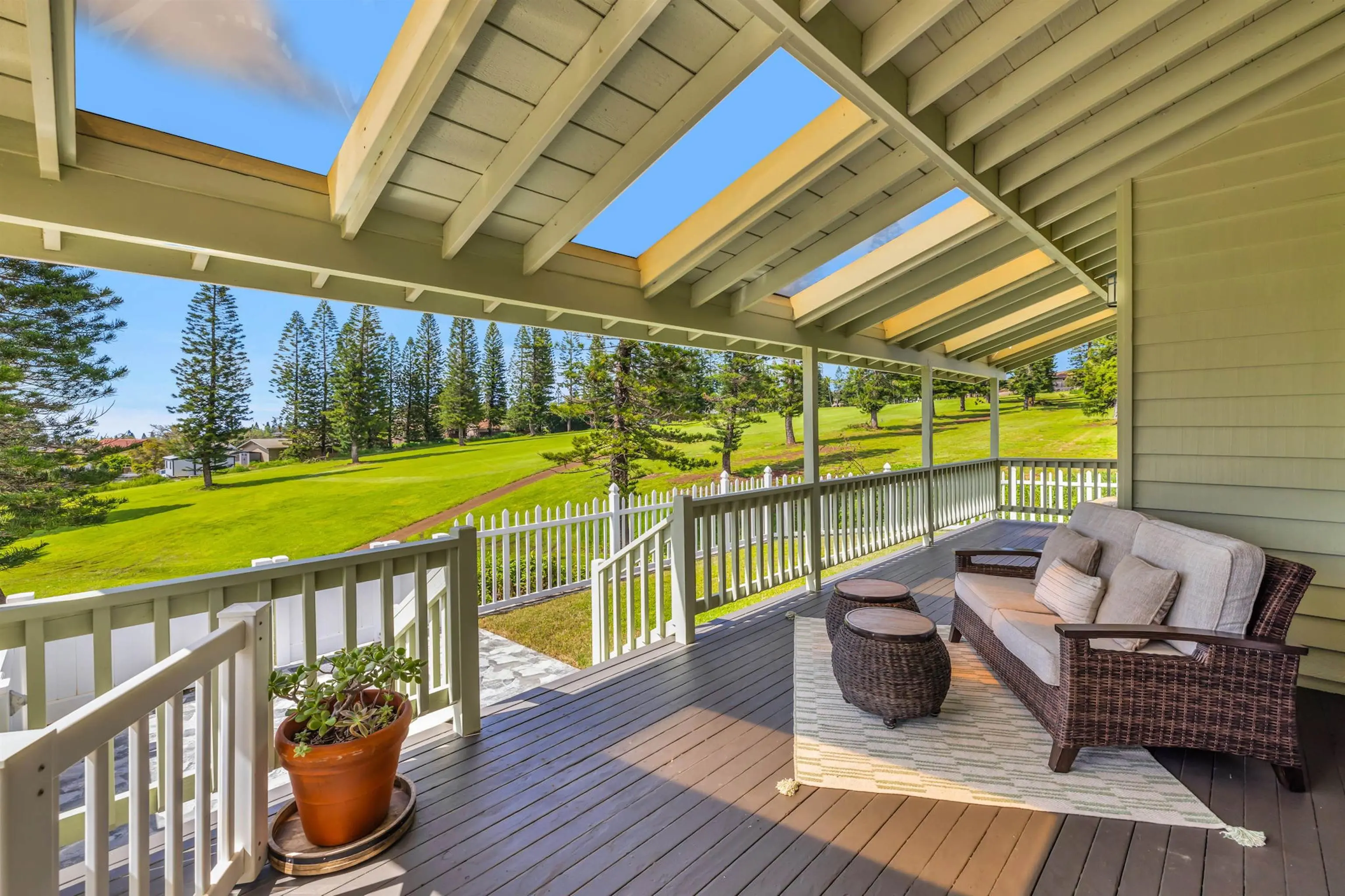 Photo of Listing #409143