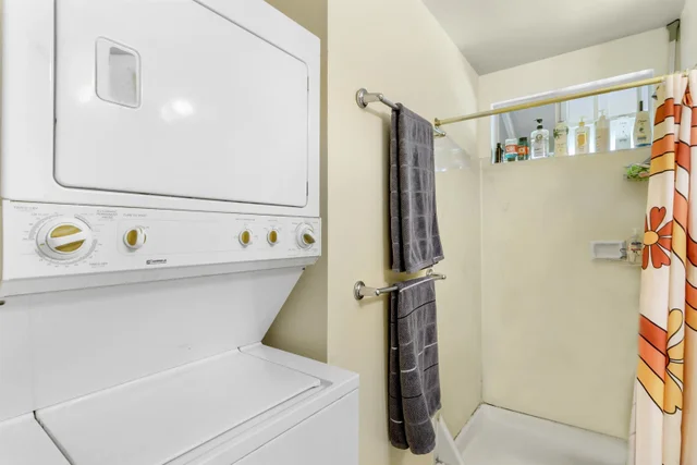 Listing Image for 160 Keonekai Rd 27-206 16 of 29