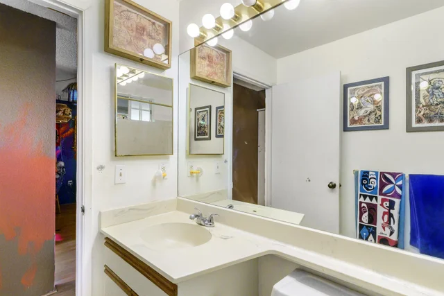 Listing Image for 160 Keonekai Rd 27-206 26 of 29