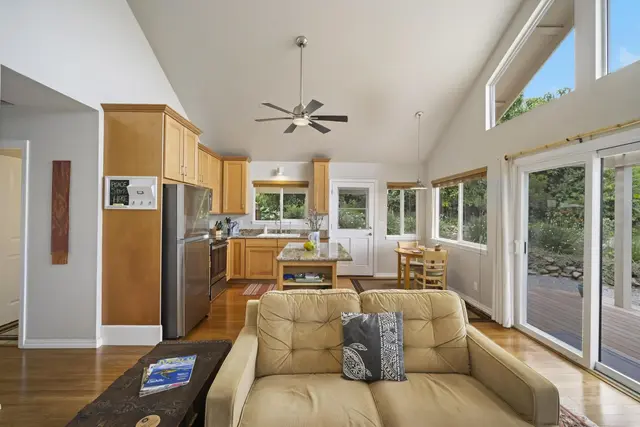 Listing Image for 75 Ainakula Rd Unit A 13 of 45