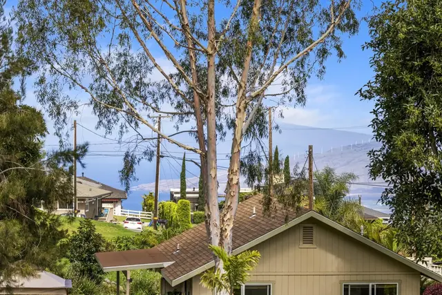 Listing Image for 75 Ainakula Rd Unit A 28 of 45