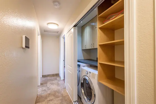 Listing Image for 285 S Opio Pl 16 of 44