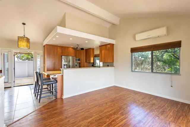 Listing Image for 285 S Opio Pl 5 of 44