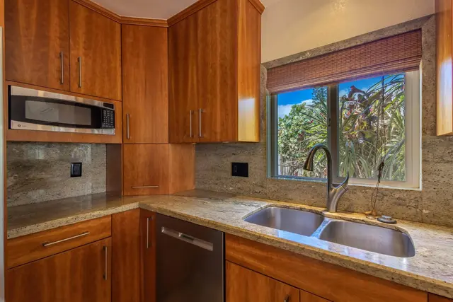 Listing Image for 285 S Opio Pl 9 of 44