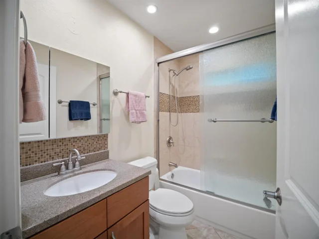 Listing Image for 440 Mikioi Pl 36 of 50