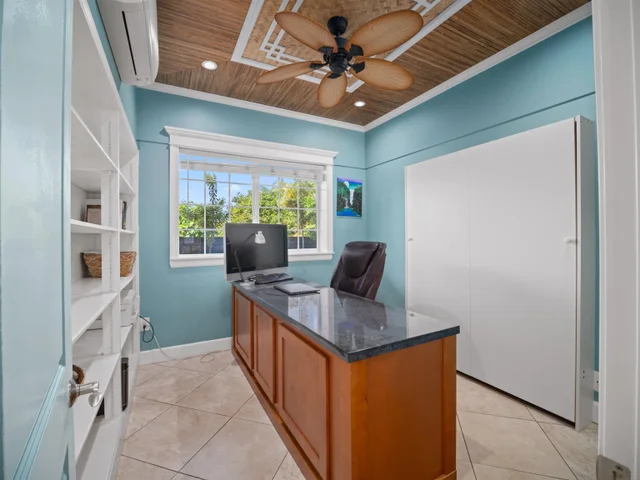 Listing Image for 440 Mikioi Pl 41 of 50