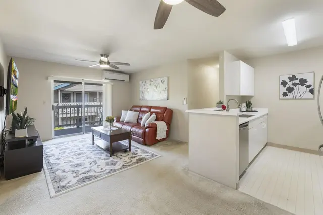 Listing Image for 480 Kenolio Rd 31-206 16 of 34
