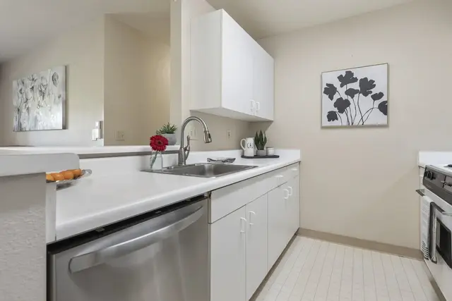 Listing Image for 480 Kenolio Rd 31-206 4 of 34