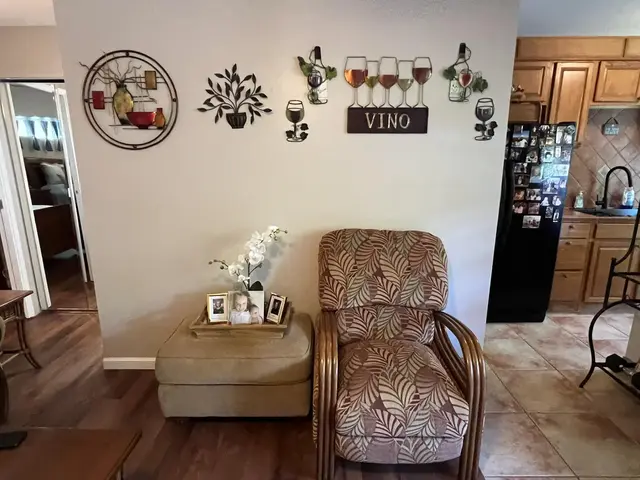 Listing Image for 35 Walaka St L-305 10 of 50