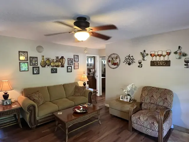 Listing Image for 35 Walaka St L-305 12 of 50