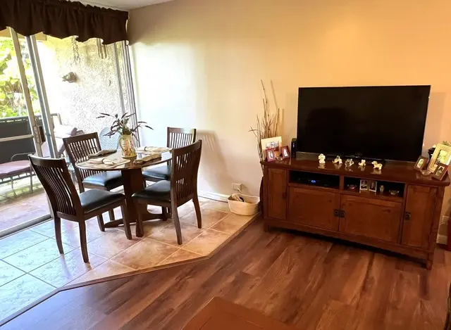 Listing Image for 35 Walaka St L-305 18 of 50