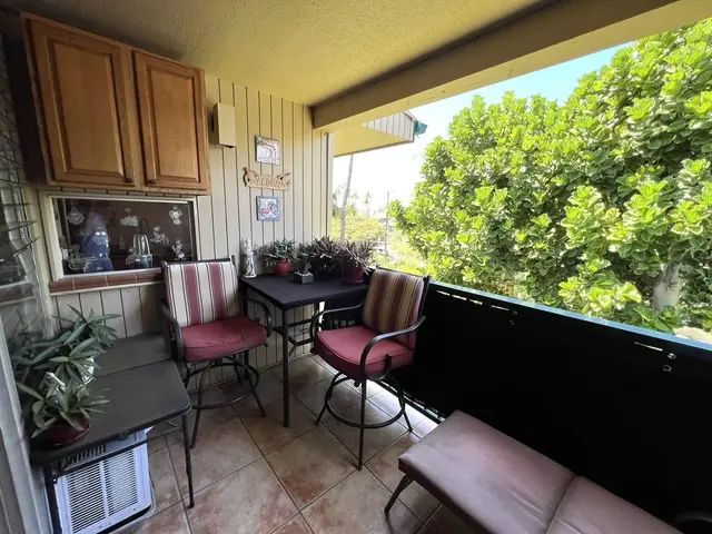 Listing Image for 35 Walaka St L-305 23 of 50