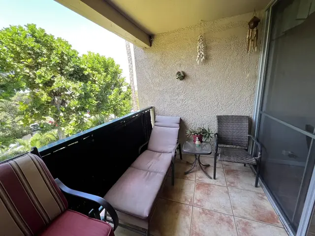 Listing Image for 35 Walaka St L-305 24 of 50