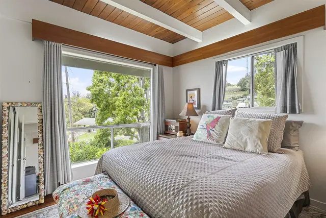 Listing Image for 10 Meakoho Pl 35 of 46