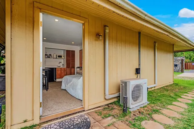 Listing Image for 6 E Waipuilani Rd 17 of 45