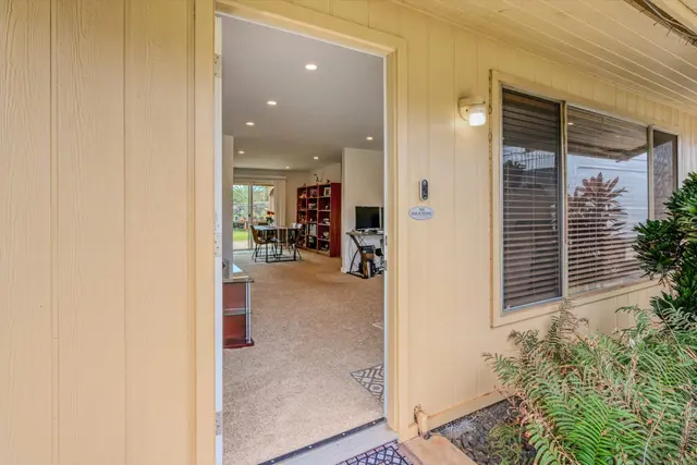 Listing Image for 6 E Waipuilani Rd 2 of 45