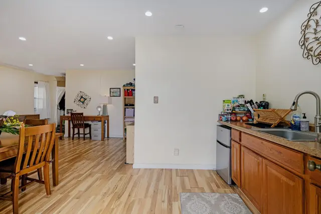 Listing Image for 6 E Waipuilani Rd 25 of 45