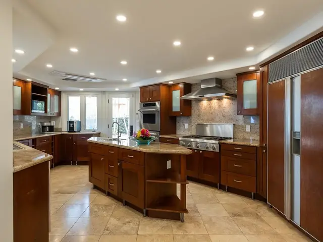 Listing Image for 7 Kapalua Pl 20 of 38