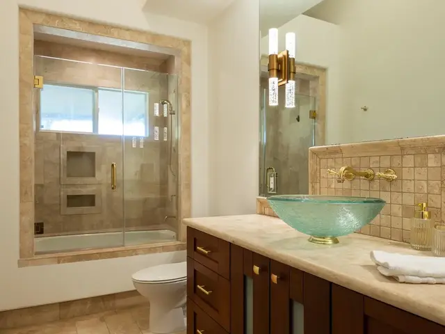 Listing Image for 7 Kapalua Pl 32 of 38