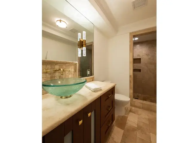 Listing Image for 7 Kapalua Pl 34 of 38