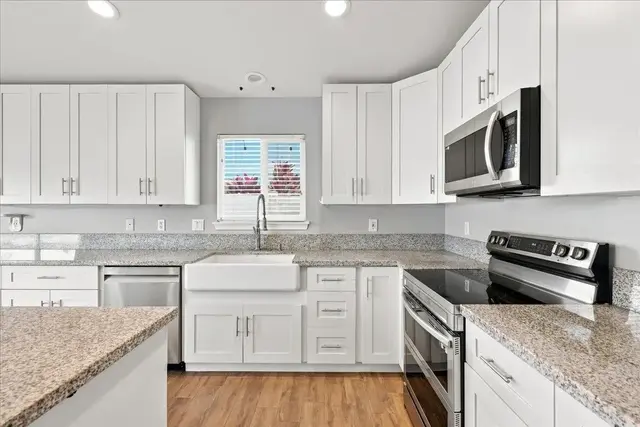 Listing Image for 53 Polale St 13 of 50