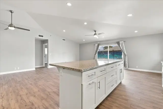 Listing Image for 53 Polale St 26 of 50