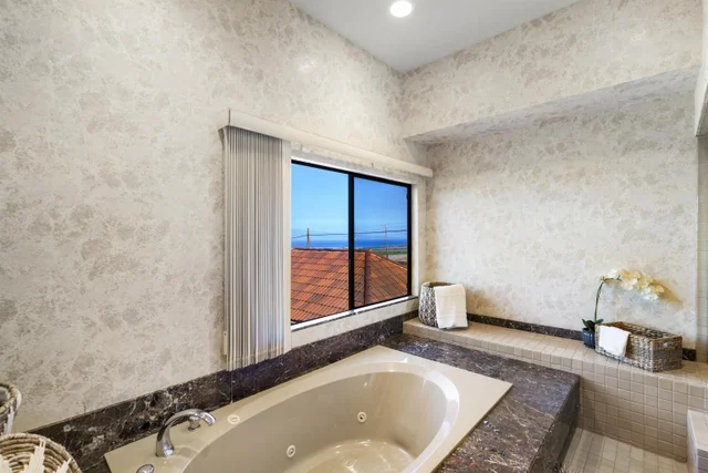 Listing Image for 39 & 33 Hakui Loop 32 of 50