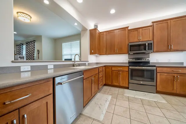 Listing Image for 47 Olina St 15 of 36