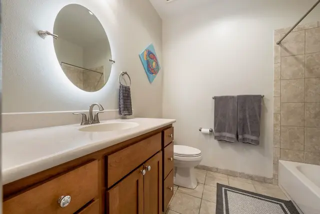 Listing Image for 47 Olina St 31 of 36