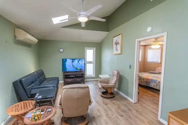 Listing Image for 650 Kaulu Pl 10 of 50