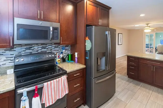 Listing Image for 650 Kaulu Pl 26 of 50