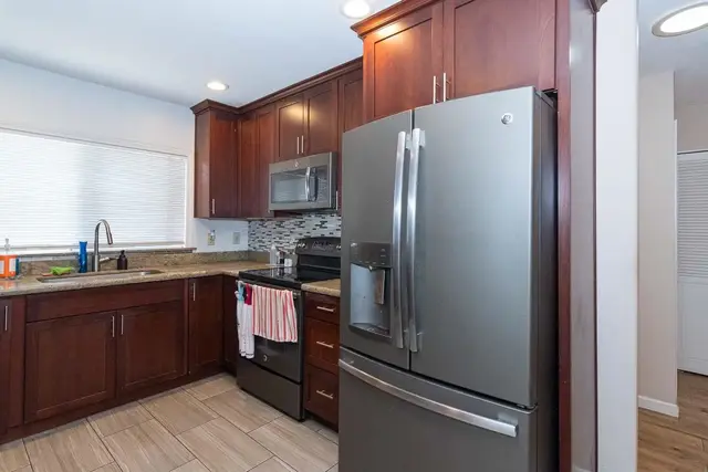 Listing Image for 650 Kaulu Pl 28 of 50