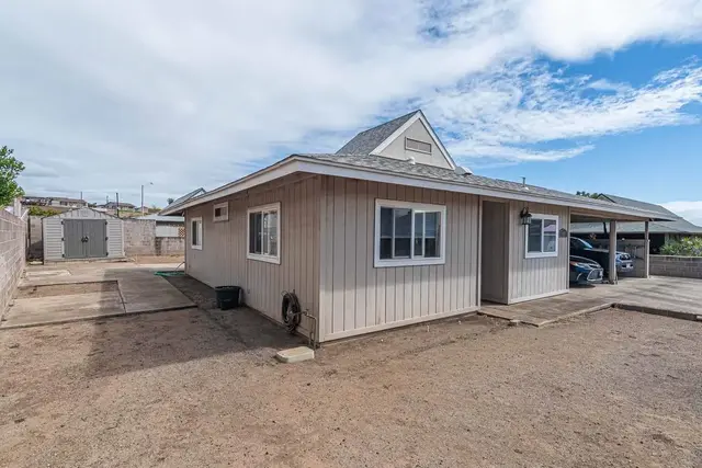 Listing Image for 650 Kaulu Pl 38 of 50
