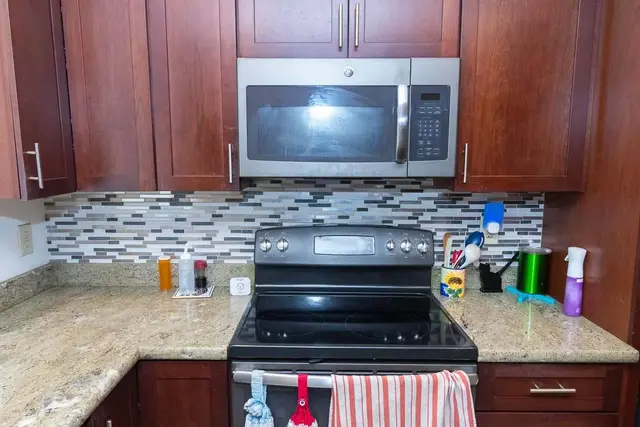 Listing Image for 650 Kaulu Pl 4 of 50