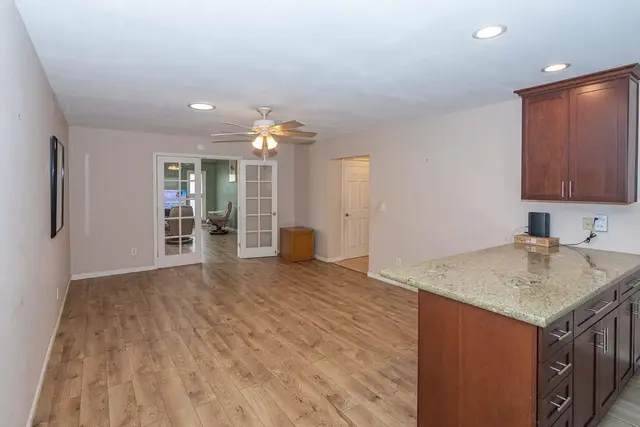 Listing Image for 650 Kaulu Pl 8 of 50