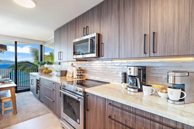 Listing Image for 3445 Lower Honoapiilani Rd 502 7 of 50