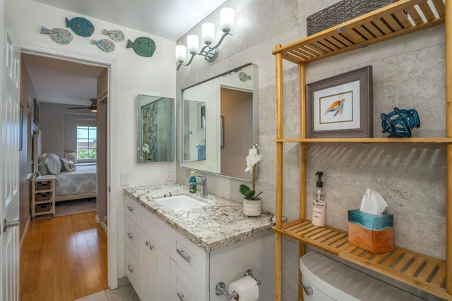 Listing Image for 3950 Kalai Waa St A201 13 of 35