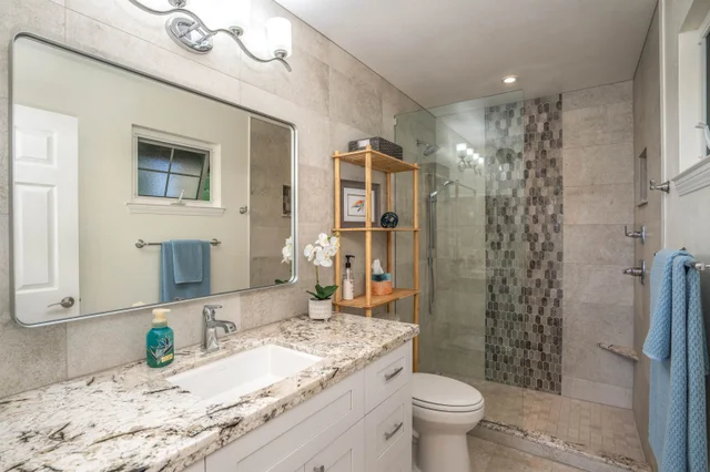 Listing Image for 3950 Kalai Waa St A201 14 of 35