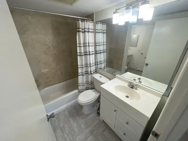 Listing Image for 140 Uwapo Rd 11-101 15 of 25
