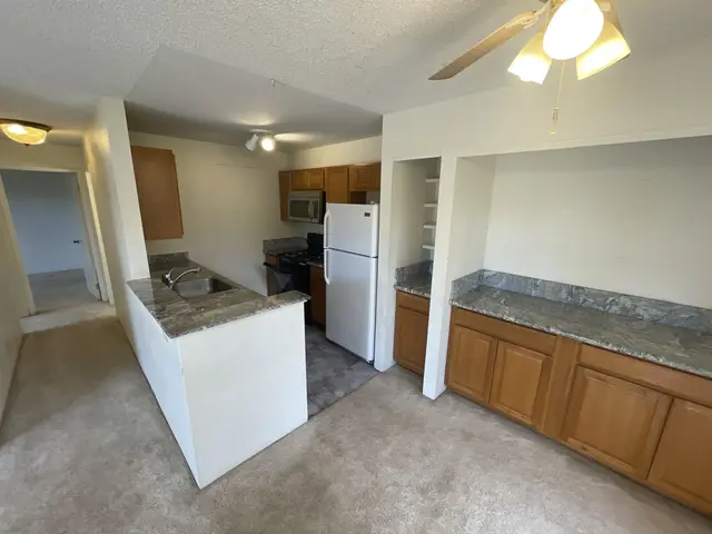 Listing Image for 140 Uwapo Rd 11-101 2 of 25