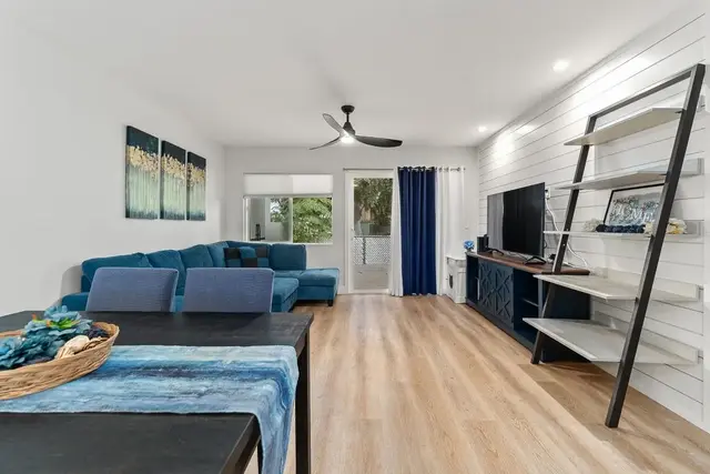 Listing Image for 140 Hoomoku St 3 of 46