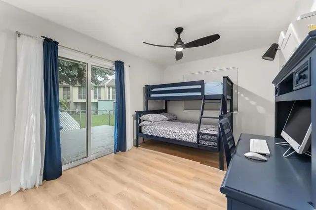 Listing Image for 140 Hoomoku St 35 of 46